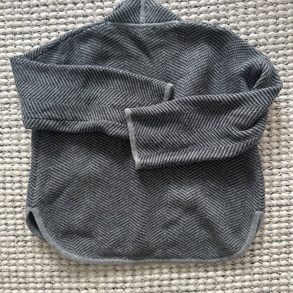 Herringbone Crop Sweater Jacket - Picture 2 of 9